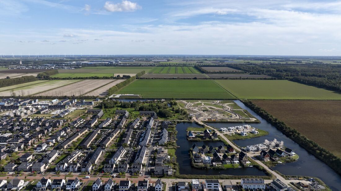 luchtfoto huidige landschap met akkers op de locatie waar Zuiderhage gebouwt gaat worden.